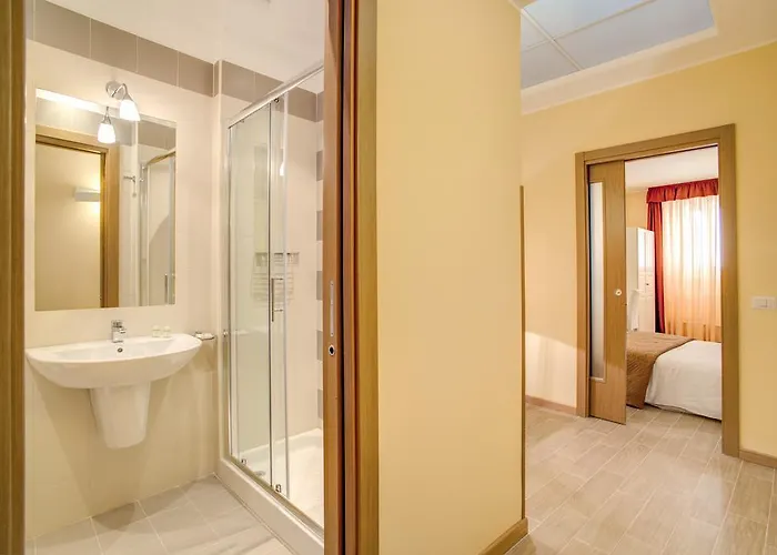Konukevi Floor Navona 4*