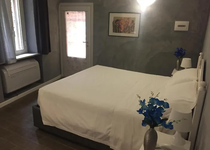 Floor Navona Affittacamere 4*