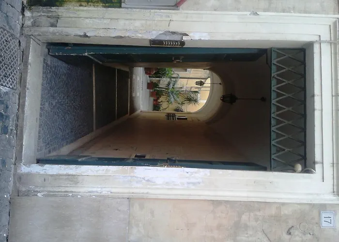 Konukevi Floor Navona Roma