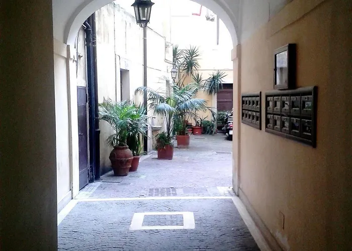 Floor Navona Konukevi Roma